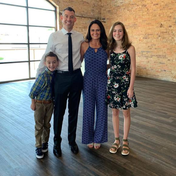 Profile Picture of Meredith Walter (@meredithlgray) on Poshmark