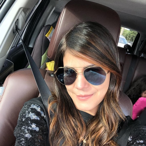 Profile Picture of Liseth Griman (@lgriman) on Poshmark