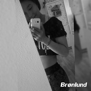 Profile Picture of Karen Brønlund (@Karen-Br&) on Facebook