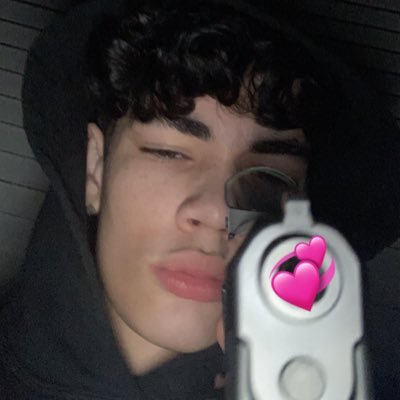 Profile Picture of Casey (@stu___case) on Twitter