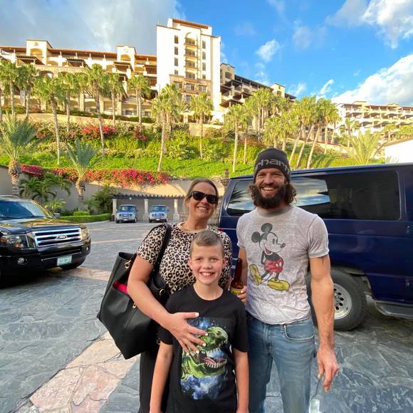 Profile Picture of Carly Graves (@cminus) on Poshmark