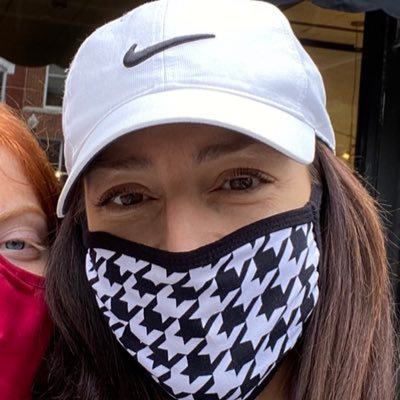 Profile Picture of Yvette Eike Rhea (@yvetteeike) on Twitter