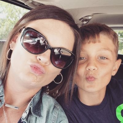 Profile Picture of Emily Meeks (@emilyjmeeks83) on Twitter