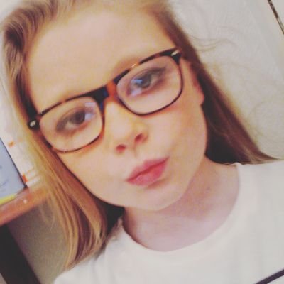 Profile Picture of Gracecollopy (@panda123grace) on Twitter