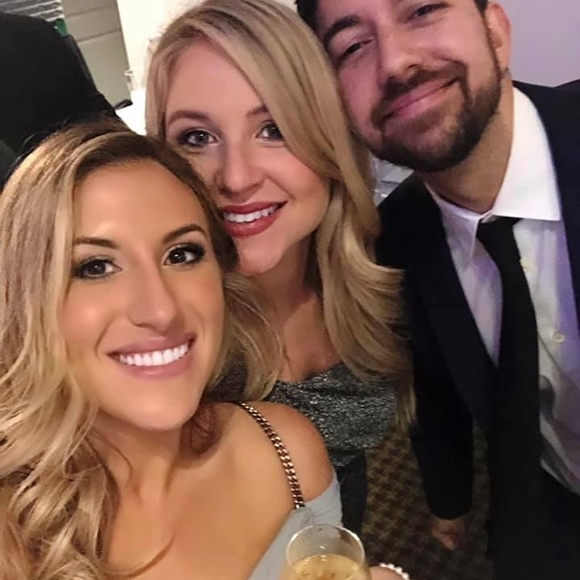 Profile Picture of Daniel Khan (@danielkhan) on Poshmark