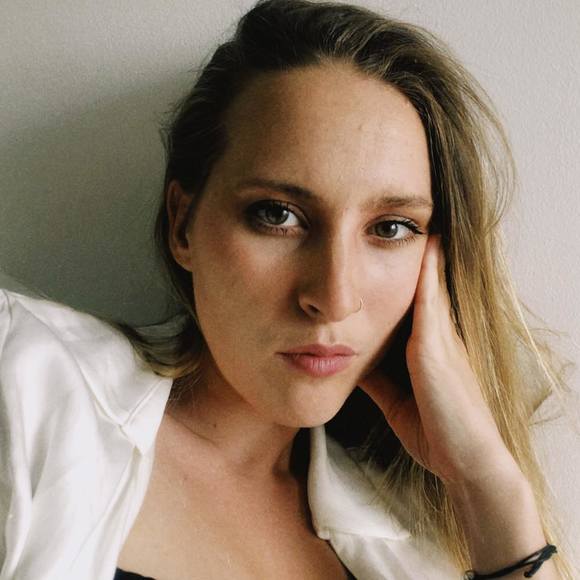 Profile Picture of Lara Kleinschmidt (@ltkleinschmidt) on Poshmark