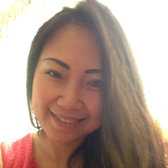 Profile Picture of Hsinyi Ballantyne (@jaia) on Poshmark