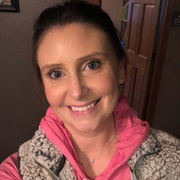 Profile Picture of Britany Konsela (@britkonsela) on Poshmark