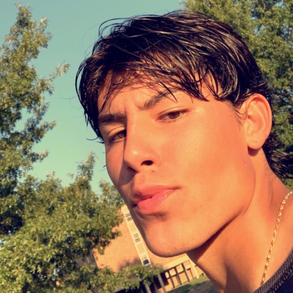 Profile Picture of Jacobo Rodriguez (@coboscloset) on Poshmark