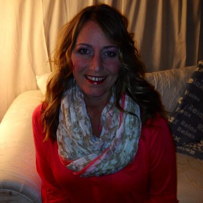 Profile Picture of Hollie Mitchell (@holliem1969) on Twitter