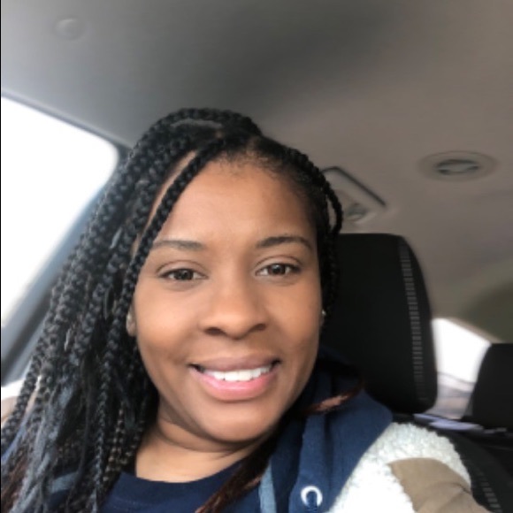 Profile Picture of Sarice Richardson (@sarice75) on Poshmark