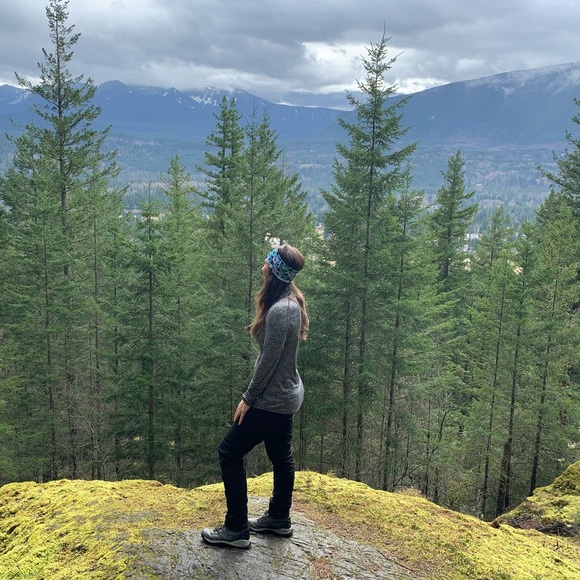 Profile Picture of Maggie Konstanski (@mnatkon) on Poshmark