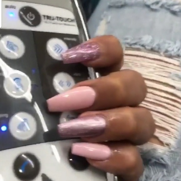 Profile Picture of Chelita Isidoro (@chelita675) on Poshmark