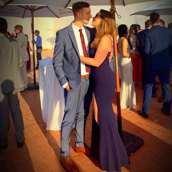 Profile Picture of Aimee Needham (@aimeeneedham) on Poshmark