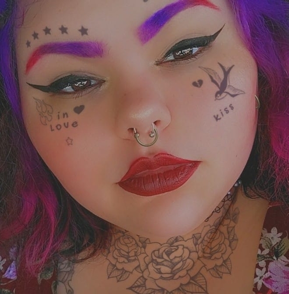 Profile Picture of Jonna Thornton (@jonnaluvsu98) on Poshmark