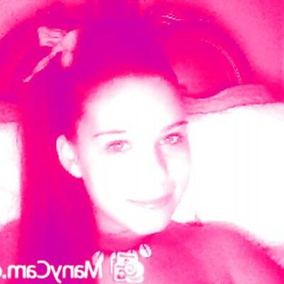 Profile Picture of Lara Arias Martin (@LaraOlivaOL) on Twitter