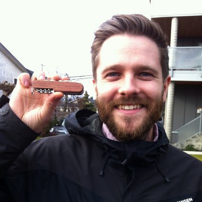 Profile Picture of Jesse Curtis Owens (@jayowe9) on Twitter