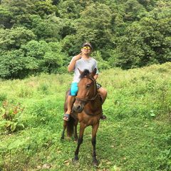 Profile Picture of chrislaqui (@chrislaqui) on Tiktok