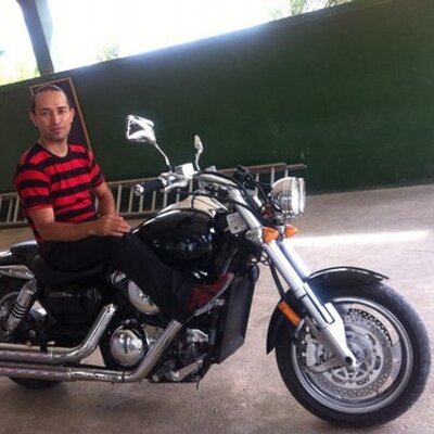 Profile Picture of Mike Menjivar (@mikemenjivar) on Twitter