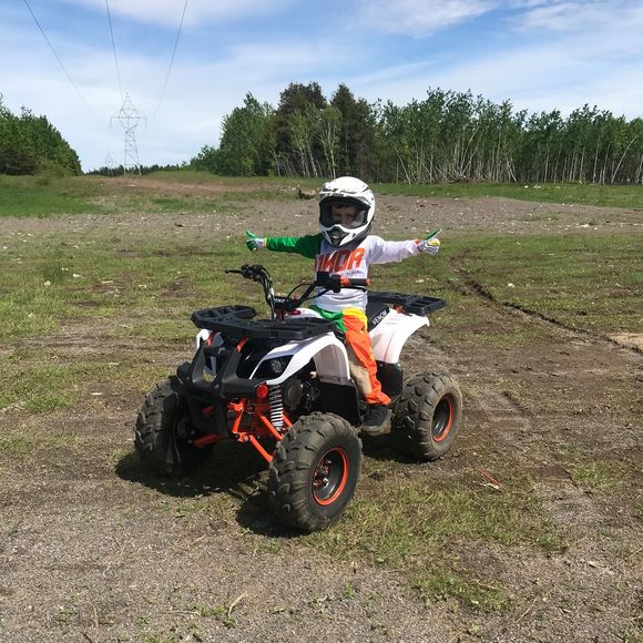 Profile Picture of Alexa Cabela (@alexuz_) on Poshmark