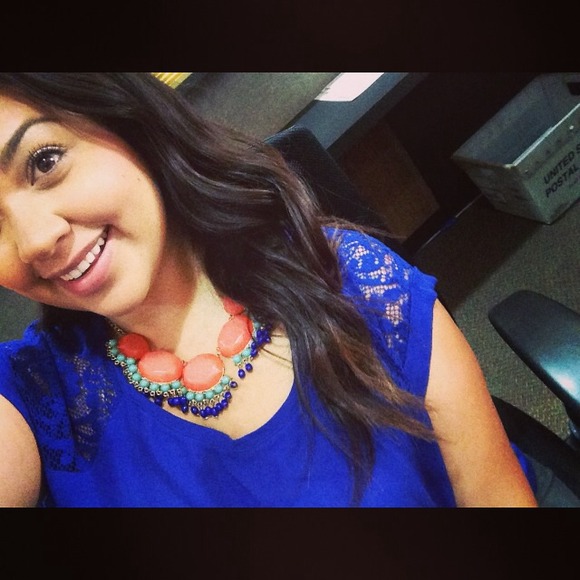 Profile Picture of Kellie Ramos (@kelliesklothes) on Poshmark