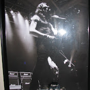 Profile Picture of Stephen Pearcy TV (@stephenpearcytv4654) on Youtube