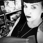 Profile Picture of Melissa Weinberg-Toomey (@weinbergtoomey) on Instagram