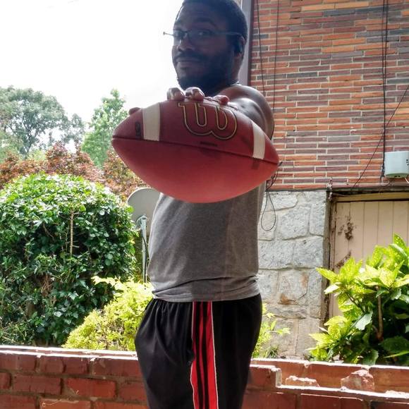 John Snelling - Poshmark Profile Picture of John Snelling (@luckylefty8) on Poshmark