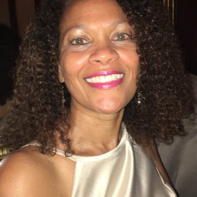 Profile Picture of Angela Hay (@Angela_D_Hay) on Twitter