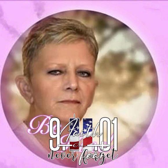 Profile Picture of Karen Searcy (@karensearcy) on Poshmark