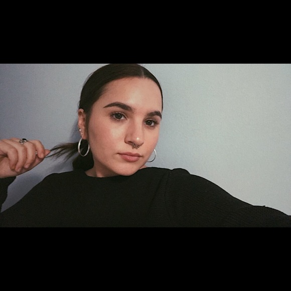 Profile Picture of Paige Calace (@paige9810) on Poshmark