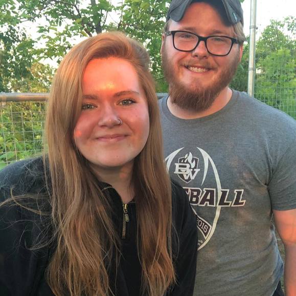 Profile Picture of Vanessa Parrott (@vanessa_parrott) on Poshmark