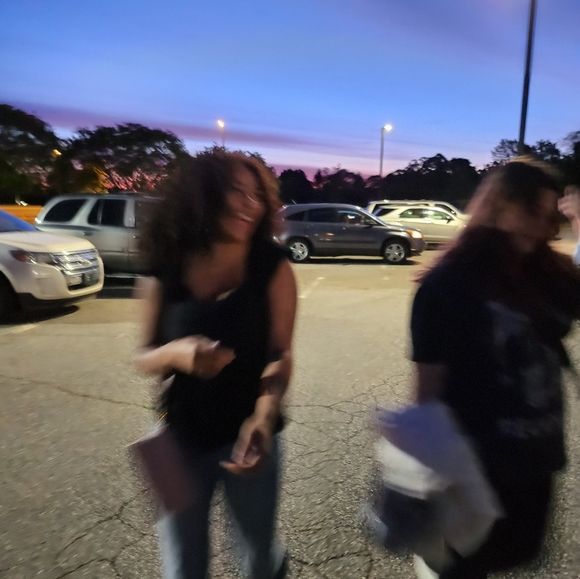 Gigi Chassereau - Poshmark Profile Picture of Gigi Chassereau (@gchassereau) on Poshmark