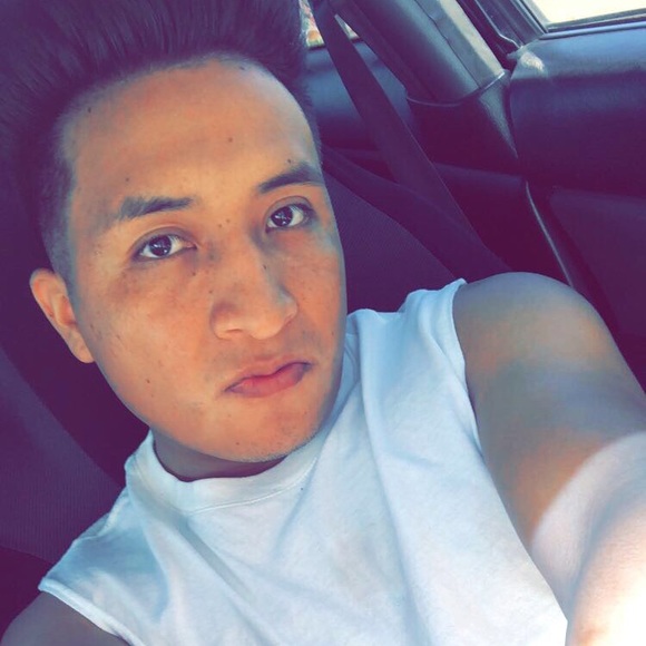 Profile Picture of Danny Rosales (@drosales10) on Poshmark