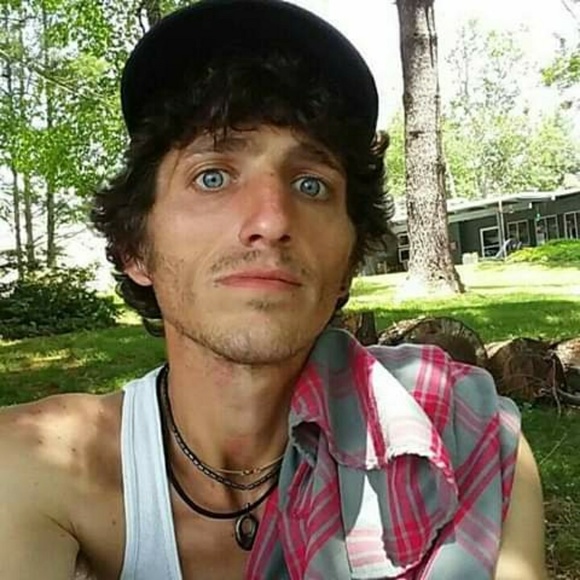 Profile Picture of Josh Edens (@jctnjoshe) on Poshmark