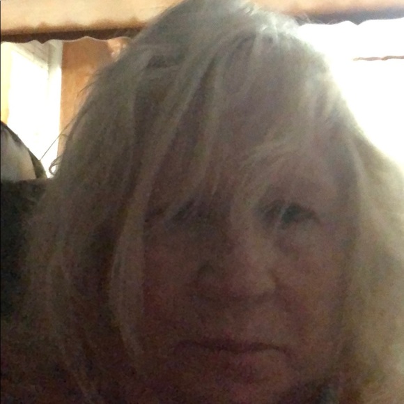 Profile Picture of Gina Neidel (@ginaneidel) on Poshmark