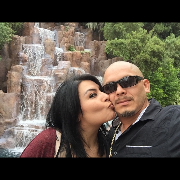 Profile Picture of Cesar Barba (@gato416) on Poshmark