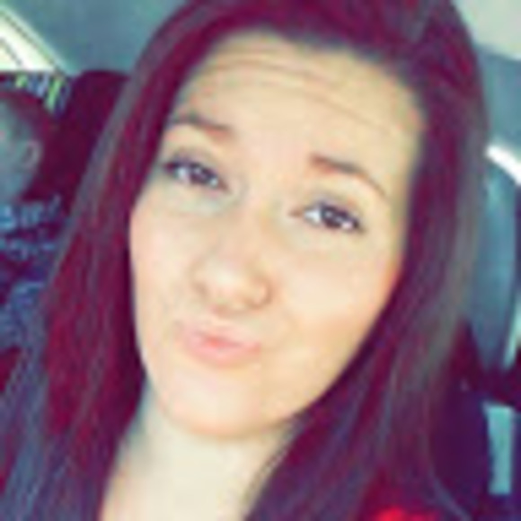 Profile Picture of Whitney Ingram (@sweetiepie879) on Poshmark