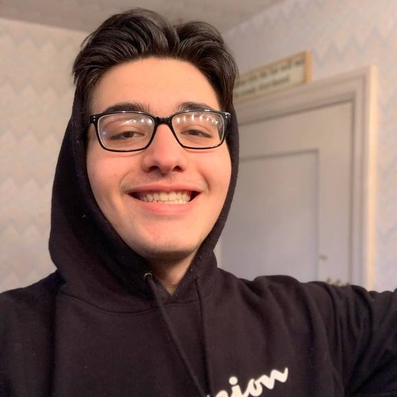 Profile Picture of Brandon Burrell (@flexlng864) on Poshmark