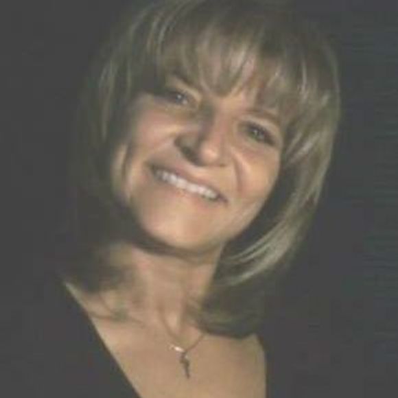 Profile Picture of Jocelyne Bernier (@jojobernier1) on Poshmark