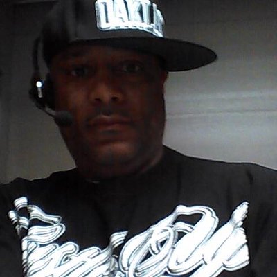 Profile Picture of Derrick McDowell (@00Seven44) on Twitter