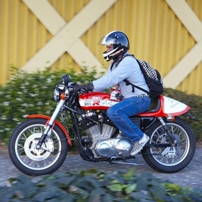 Profile Picture of Michael J. Wozniak (@wozpin) on Twitter