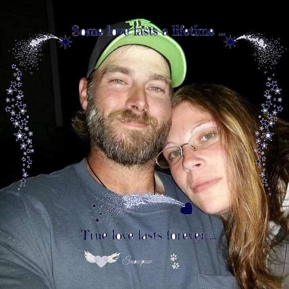 Profile Picture of Amber Closson (@ambercoombs) on Poshmark