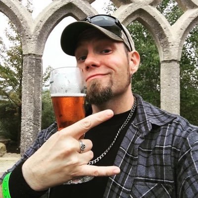 Profile Picture of Jay Maloney (@maloneyrocks) on Twitter