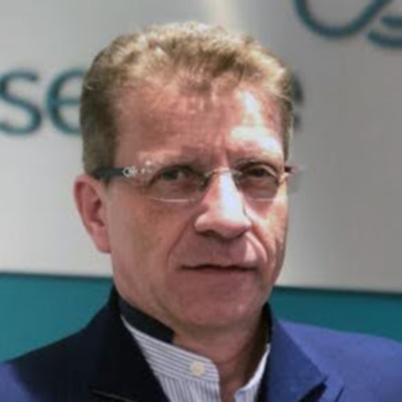 Profile Picture of Ariel Cao (@arielcao) on Poshmark