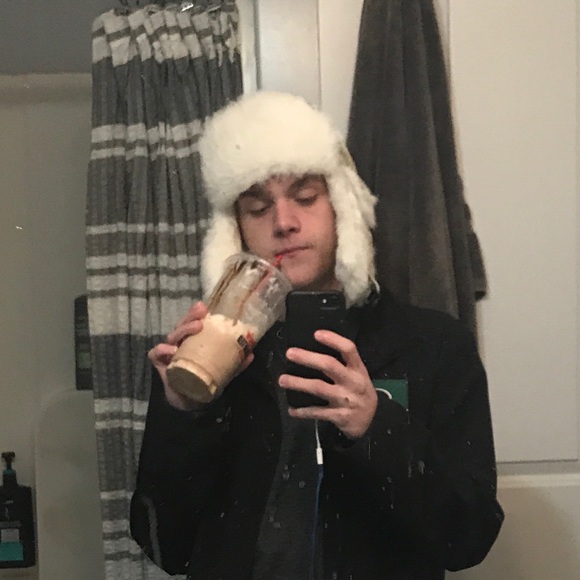 Profile Picture of Mason Moerdyk (@masonmoe) on Poshmark