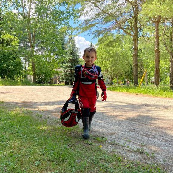 Profile Picture of Heather Laming (@heatherlaming) on Poshmark