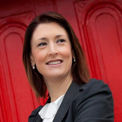 Profile Picture of Anne Rooney (@annerooney2015) on Twitter