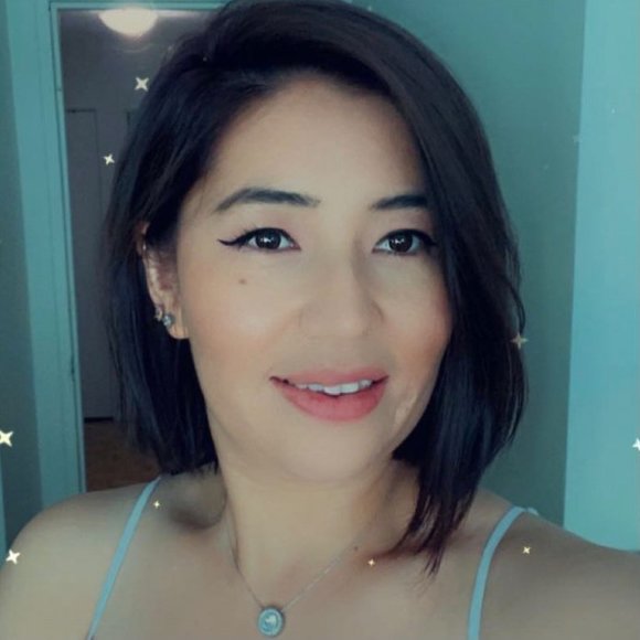 Profile Picture of Elaha Faqiri (@elahafaqiri) on Poshmark