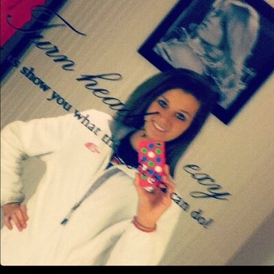 Profile Picture of Breanna Breezy Crofton Twitter